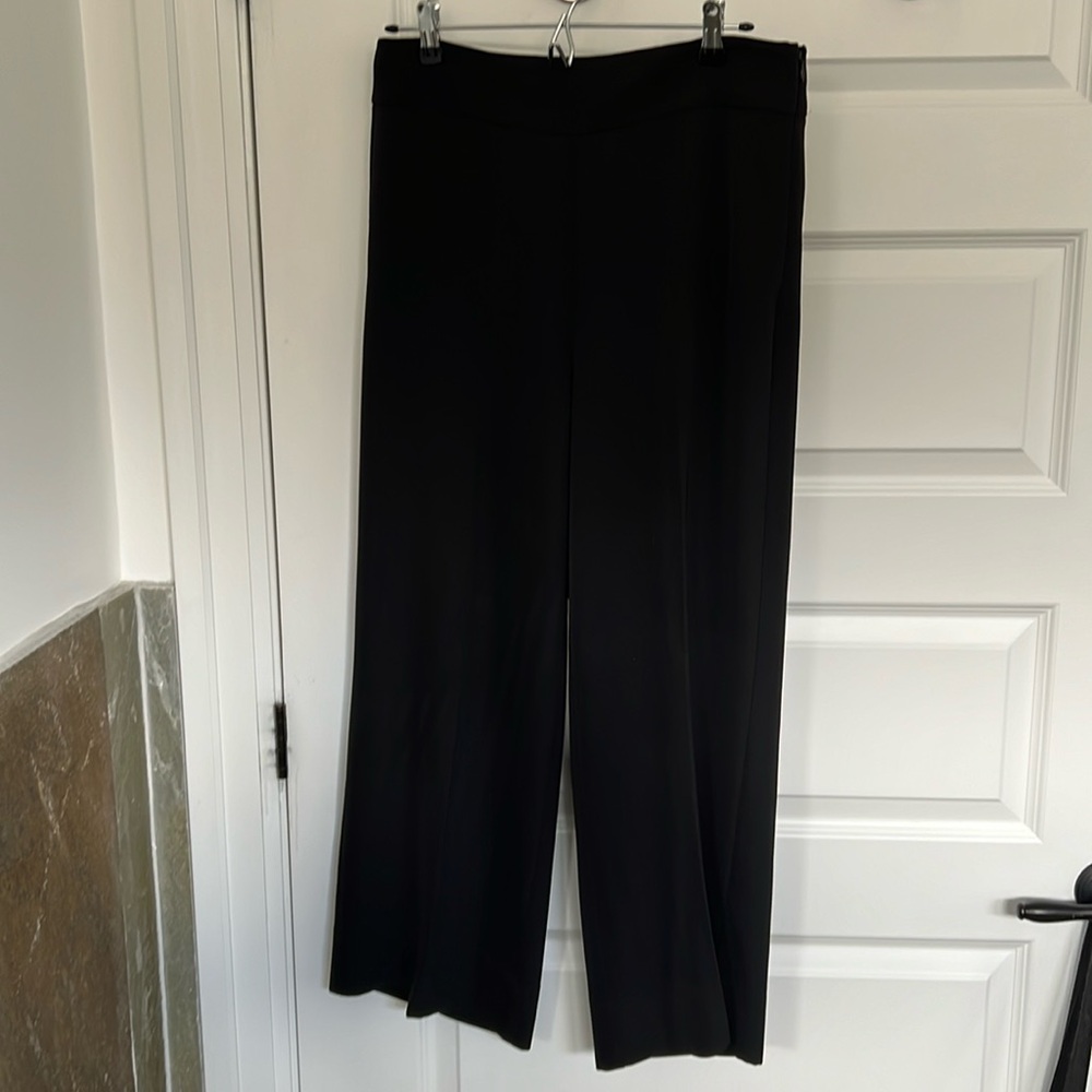 In Wear black crop trouser
